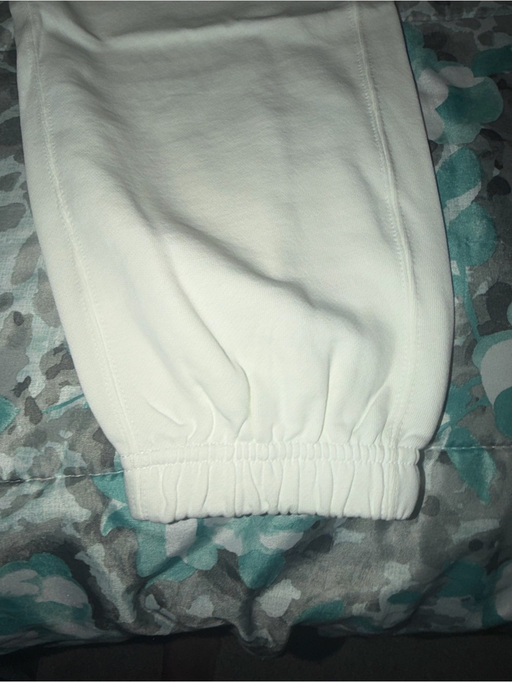 NEW NWT ADIDAS $60.75 OFF WHITE WALL SZN FT PT - Sweatpants/ Pants - Picture 4 of 14